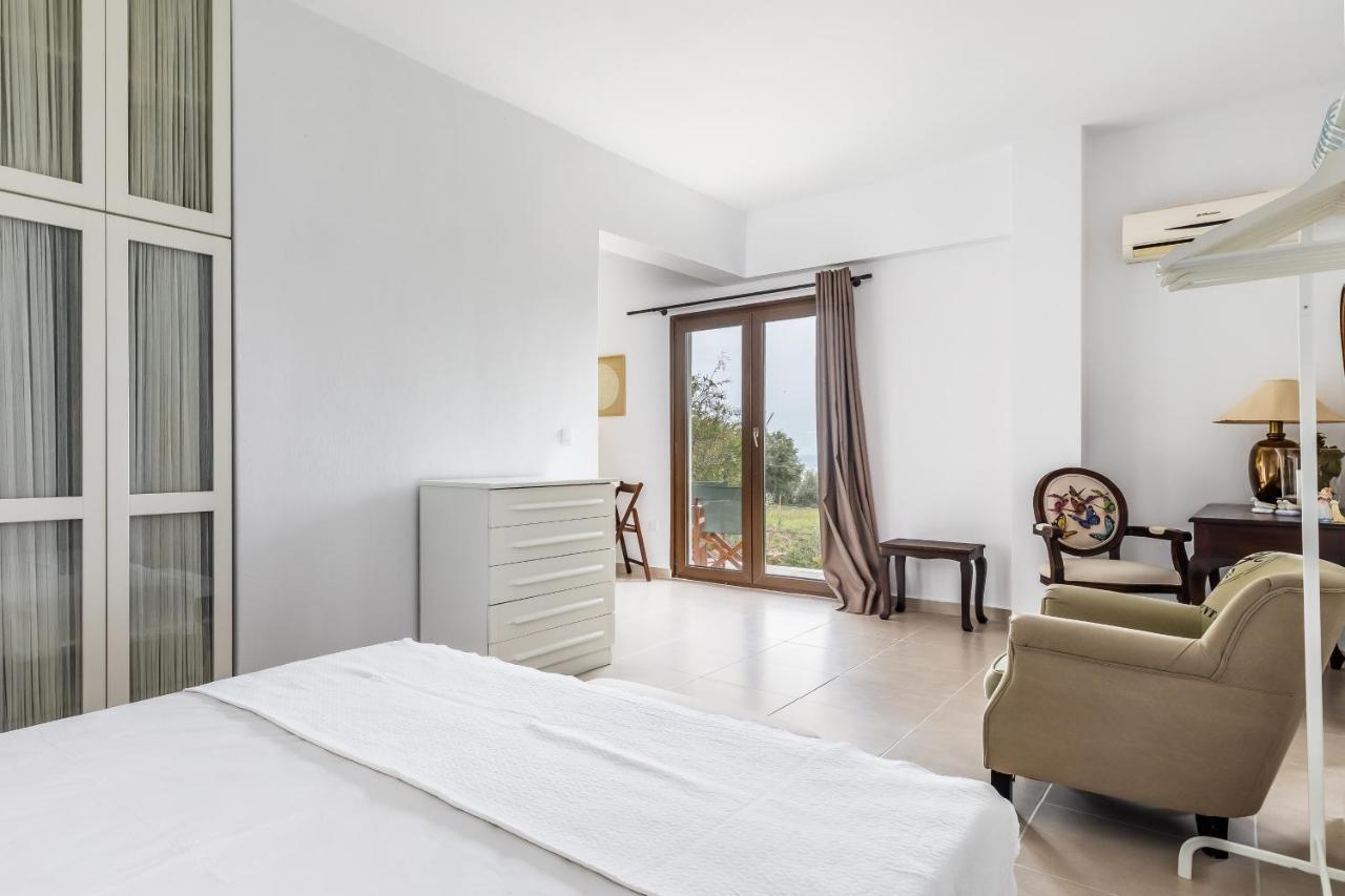 Oikia Guesthouse สตาฟิลอส ภายนอก รูปภาพ