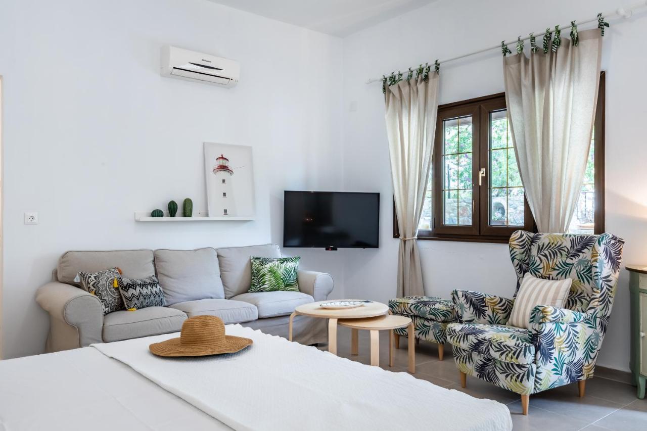 Oikia Guesthouse สตาฟิลอส ภายนอก รูปภาพ